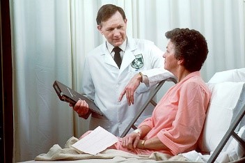 Doctor-with-Patient-1